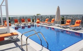 Sky Roof Hotel